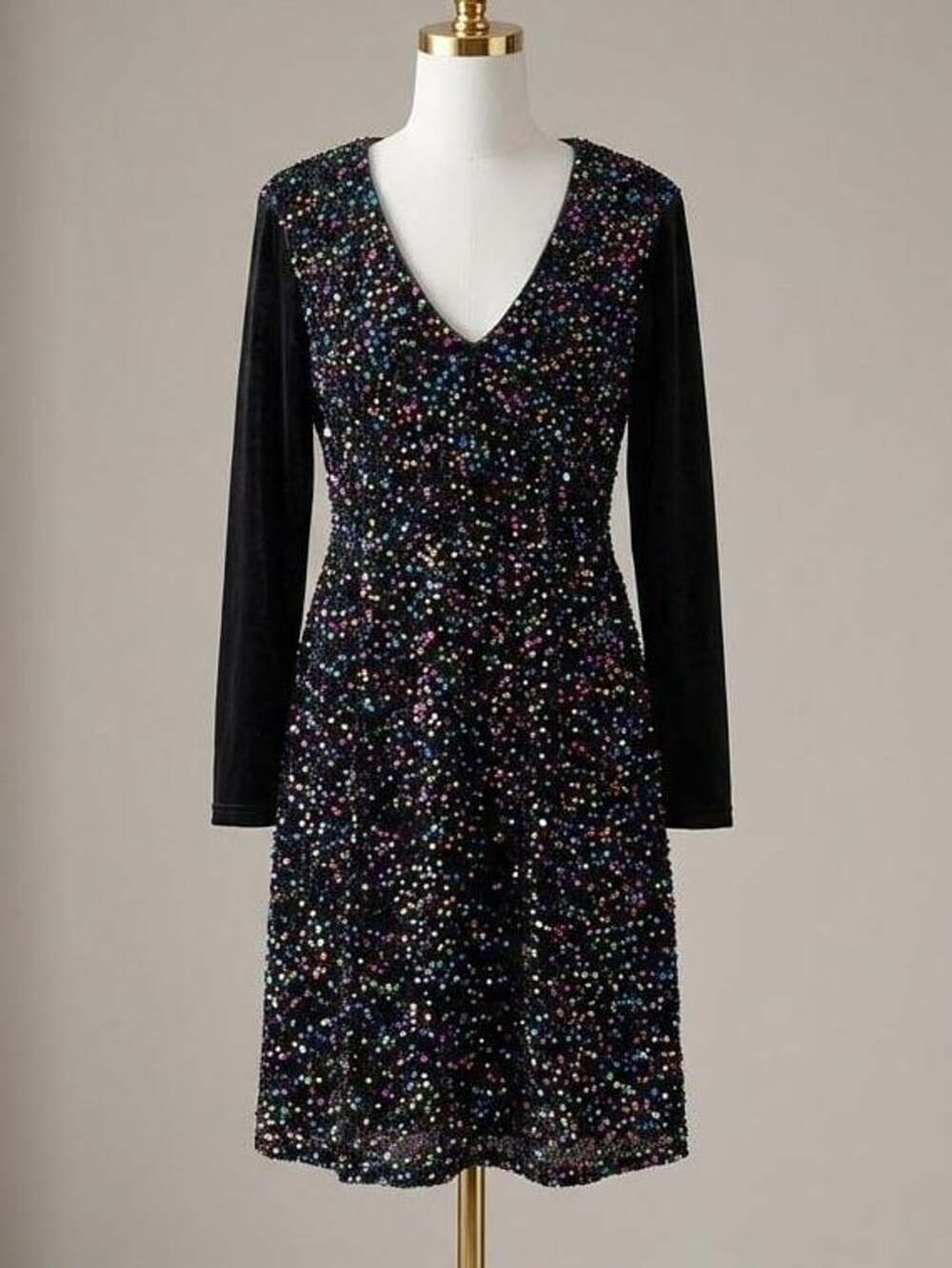 BloomChic Size 10 Medium Sequin Cover Open Back Mini Dress Black